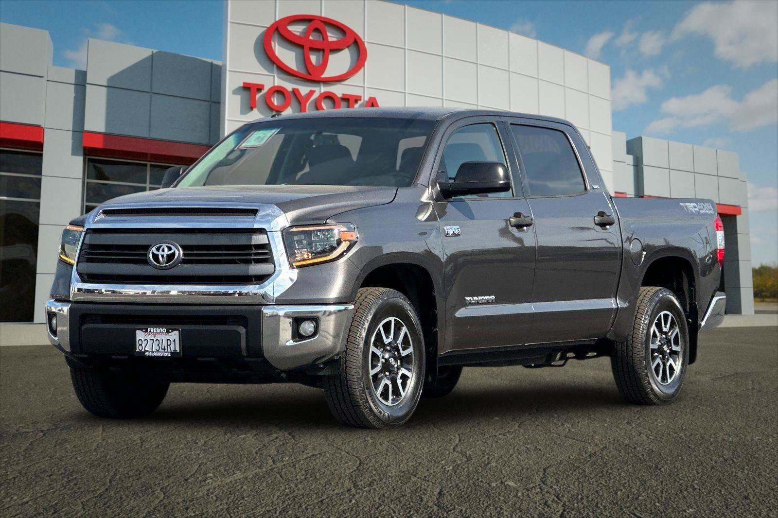 Used 2015 Magnetic Gray Metallic Toyota SR5 image 7