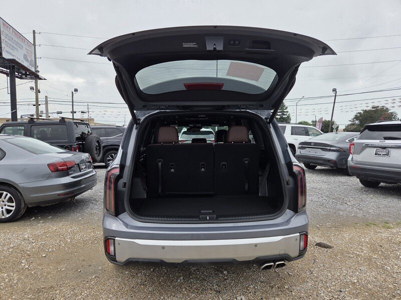 Used 2024 Silver Kia EX image 28