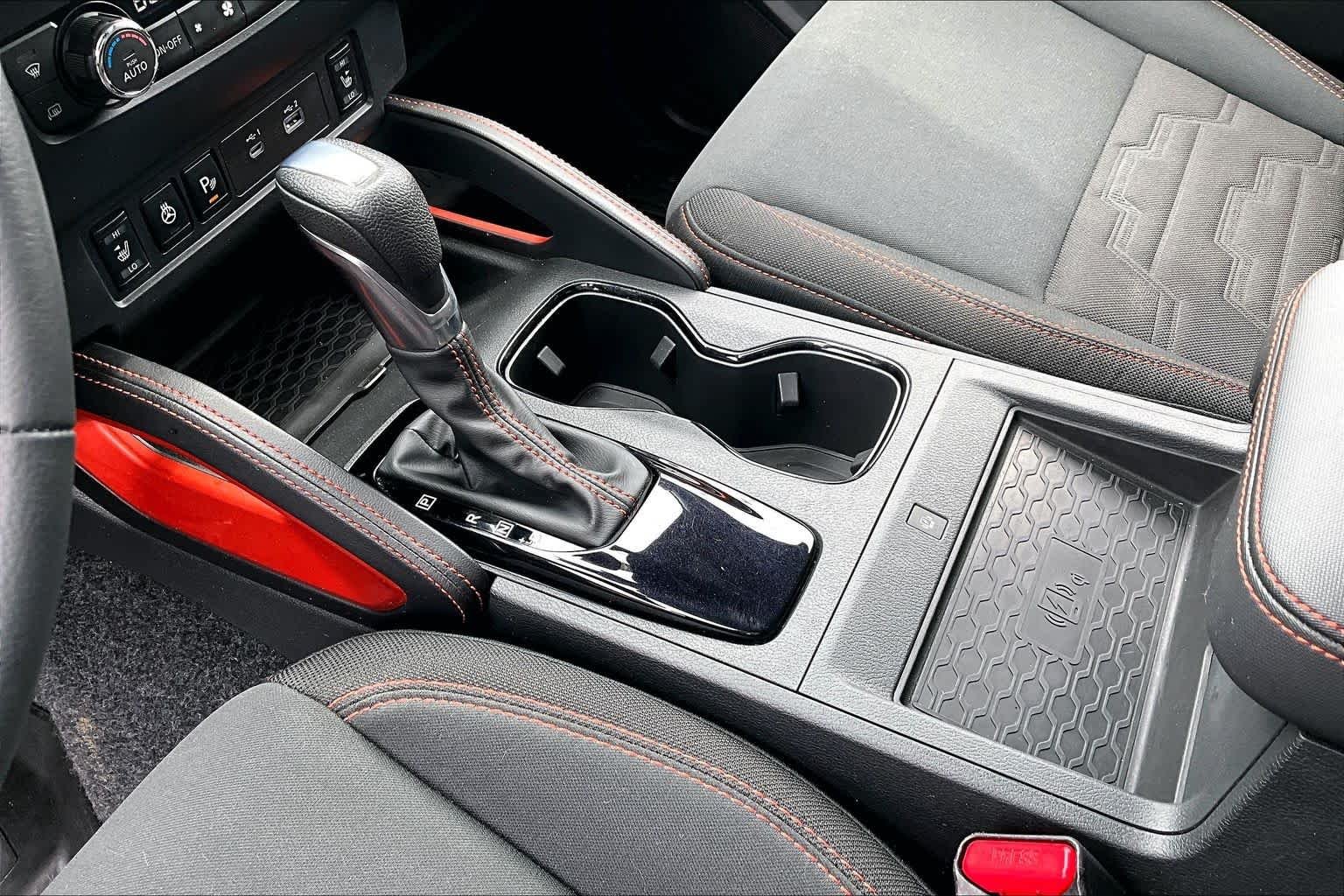Used 2022 Boulder Grey Pearl Nissan PRO-4X image 17
