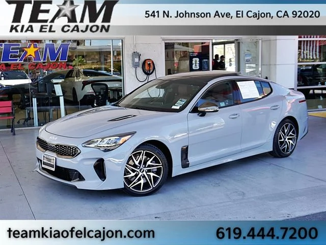 2023 Kia Stinger GT-Line's photo