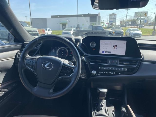 2023 Lexus ES 350 - Photo 10