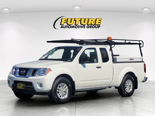 Used 2021 White Nissan SV image 5