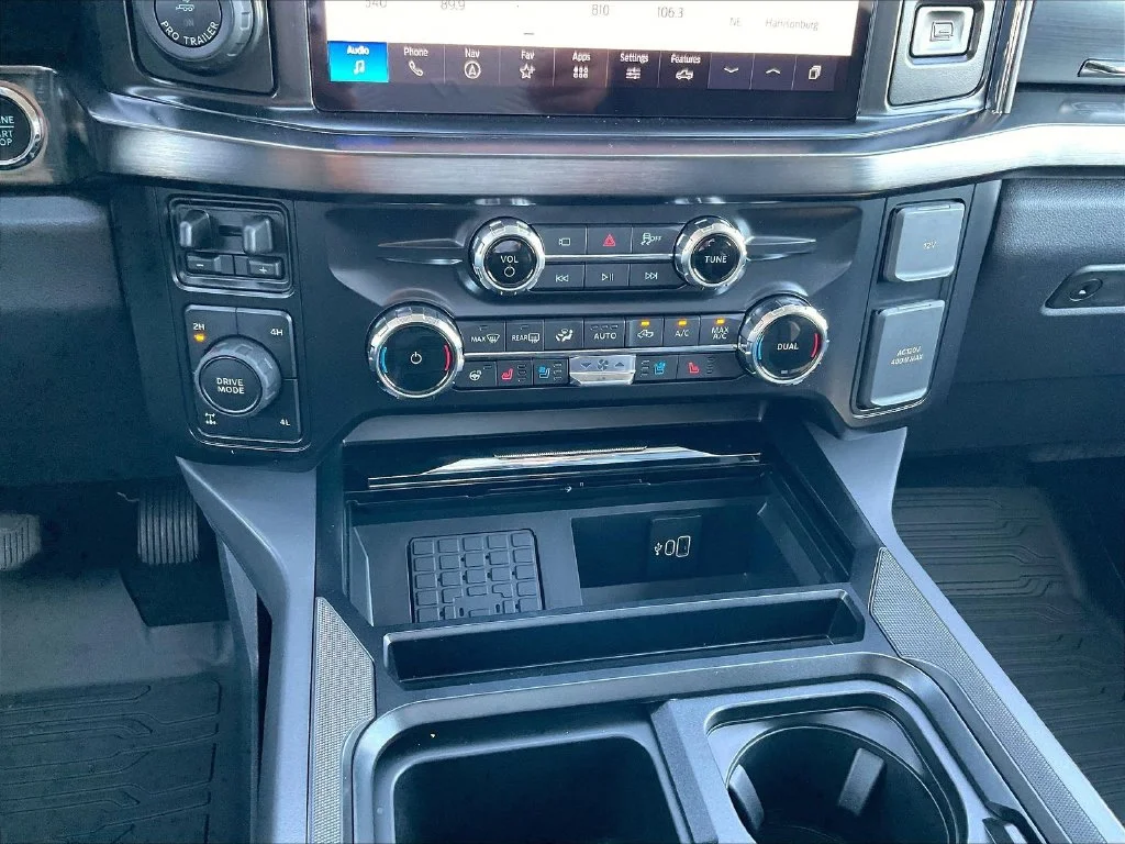 New 2027 Marsh Gray Metallic Ford F-250® Lariat® image 25