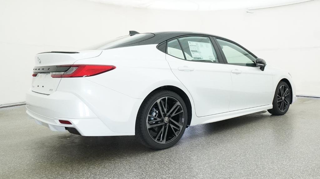 New 2026 Wind Chill Pearl with Midnight Black Metallic roof Toyota XSE image 47