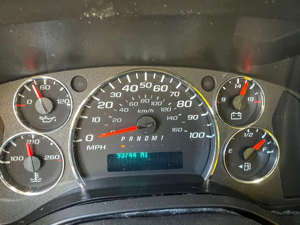 Used 2021  GMC Work Van image 28