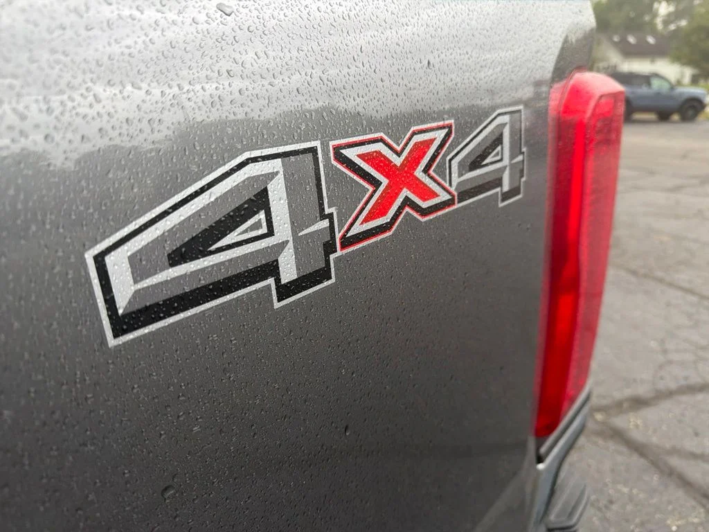 Used 2025 Gray Ford XLT image 30