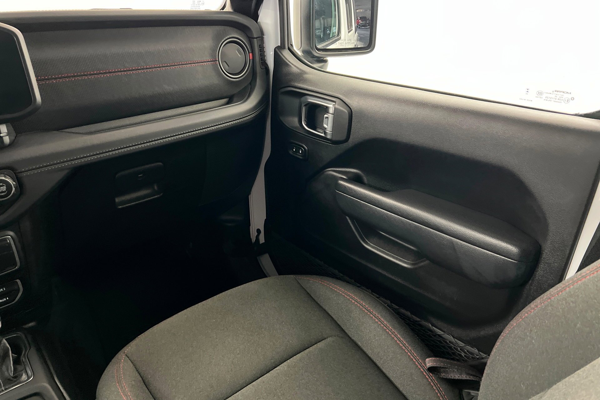 Used 2025 Bright White Clearcoat Jeep Rubicon image 11