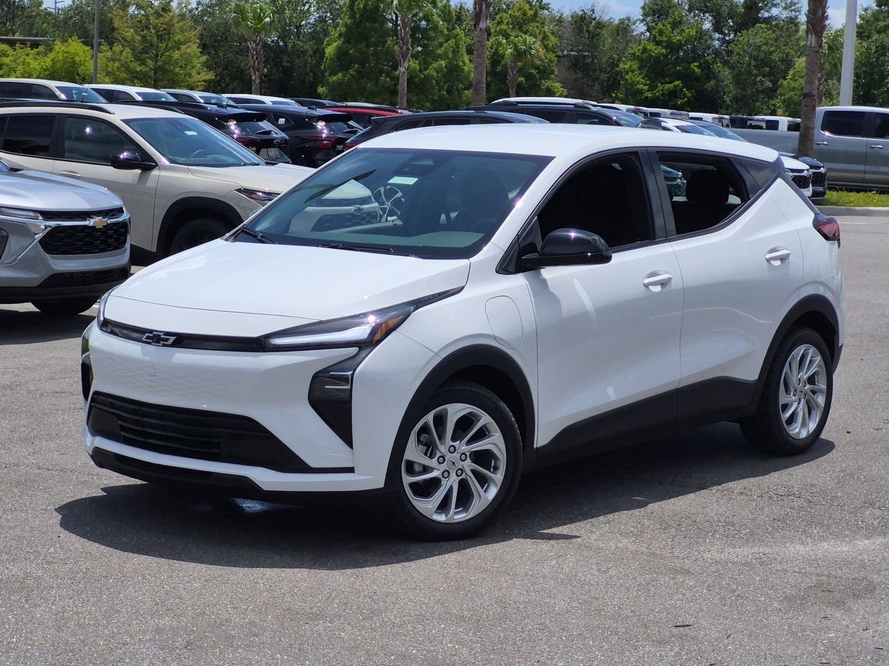 2027 Chevrolet Bolt EV LT Auto's photo