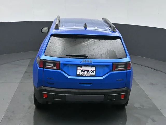 New 2026 Hydro Blue Pearl-Coat Exterior Paint Jeep Laredo image 34