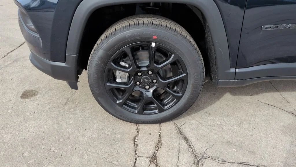 New 2026 Blue Jeep Latitude image 9