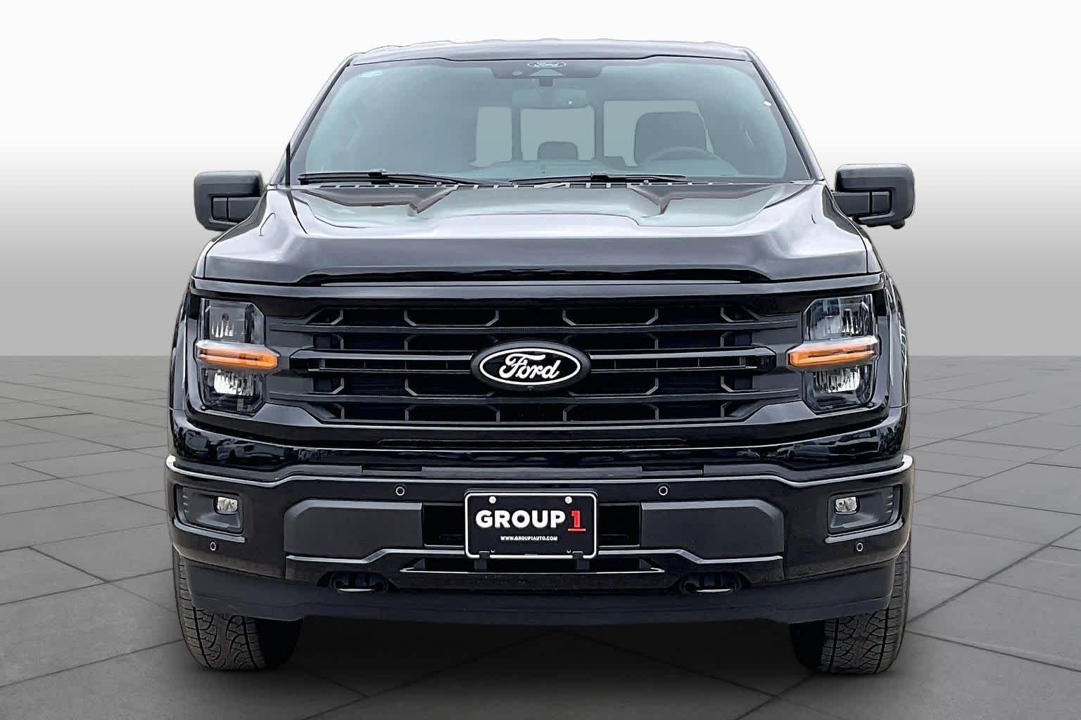 New 2026 Agate Black Metallic Ford XLT image 3