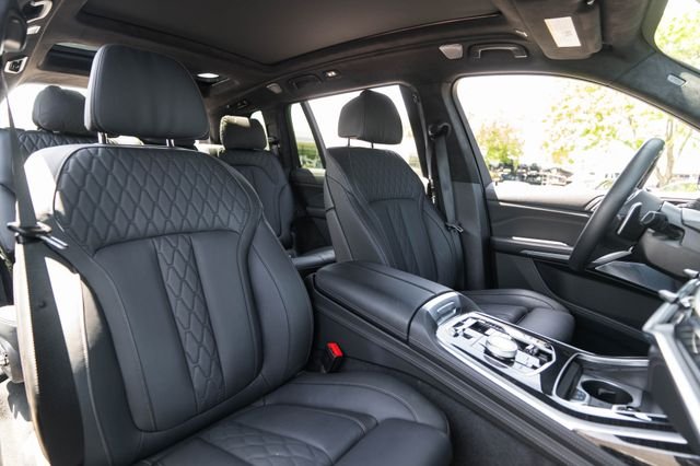 2026 BMW X7 M60i - Photo 15