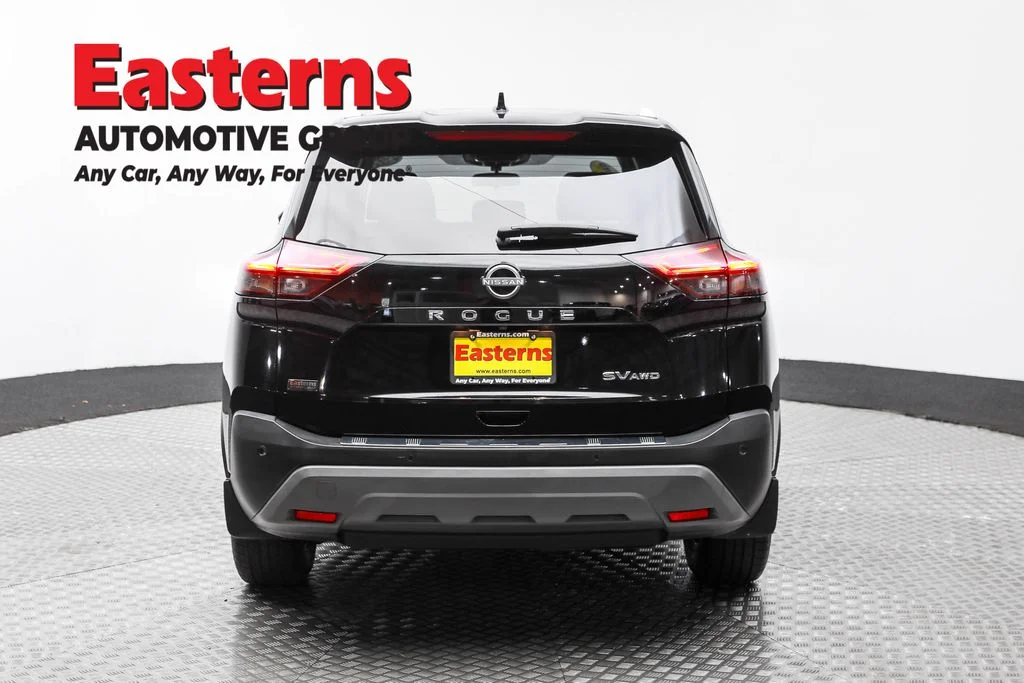 Used 2022 Black Nissan SV image 6