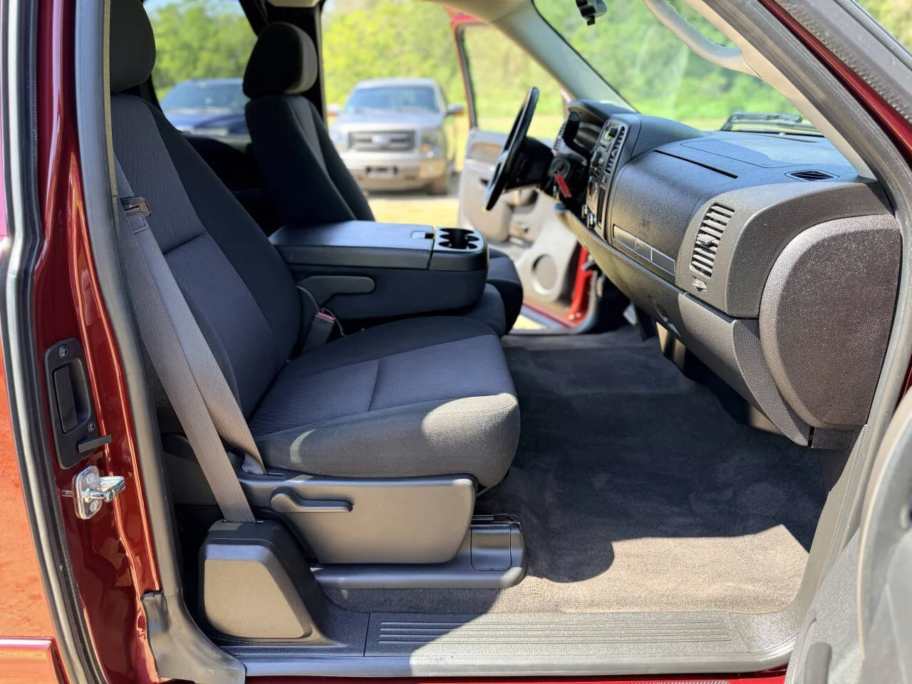 Used 2013 Red Chevrolet LT 4x2 4dr Extended Cab 8 ft. LB image 16