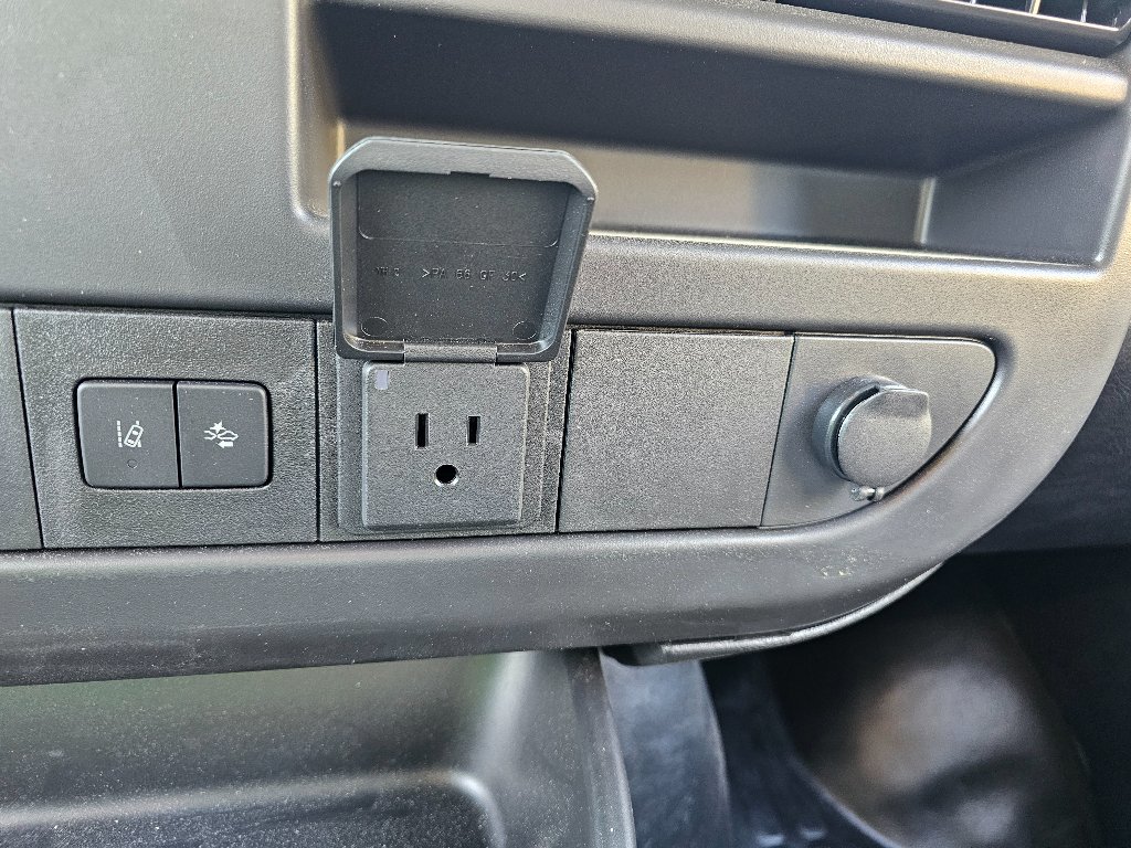 New 2025 Summit White GMC 1WT image 36