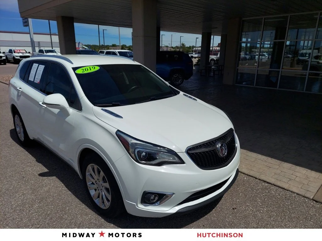 Used 2019 White Buick Essence image 1
