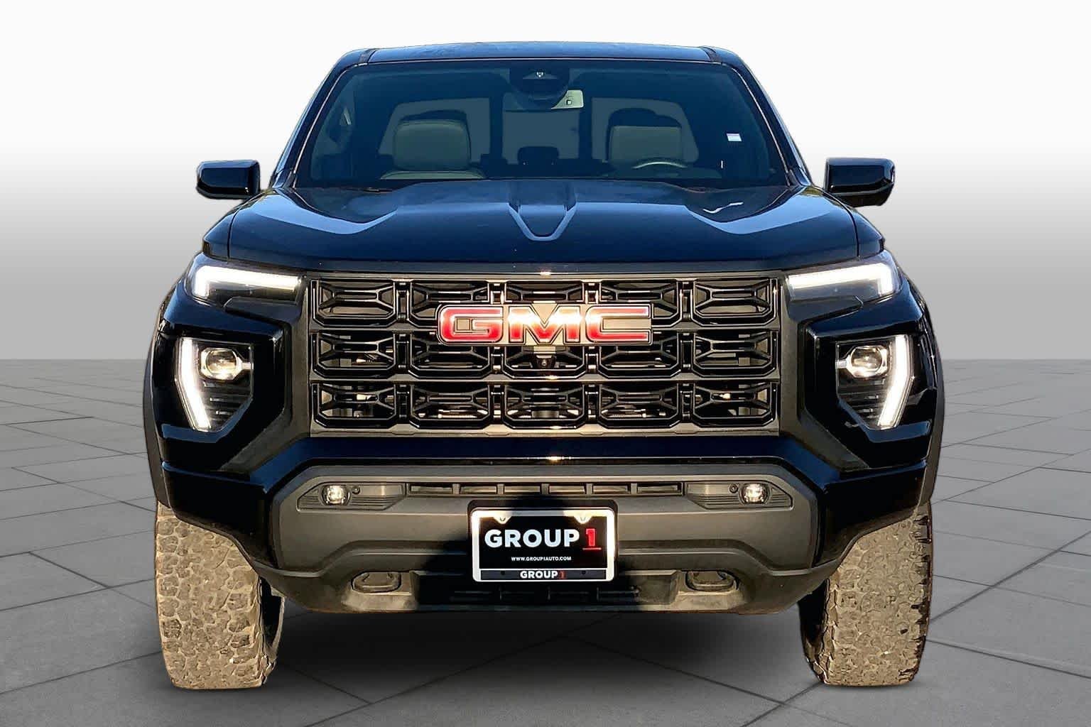 Pre-Owned 2024 GMC Canyon 2WD Elevation