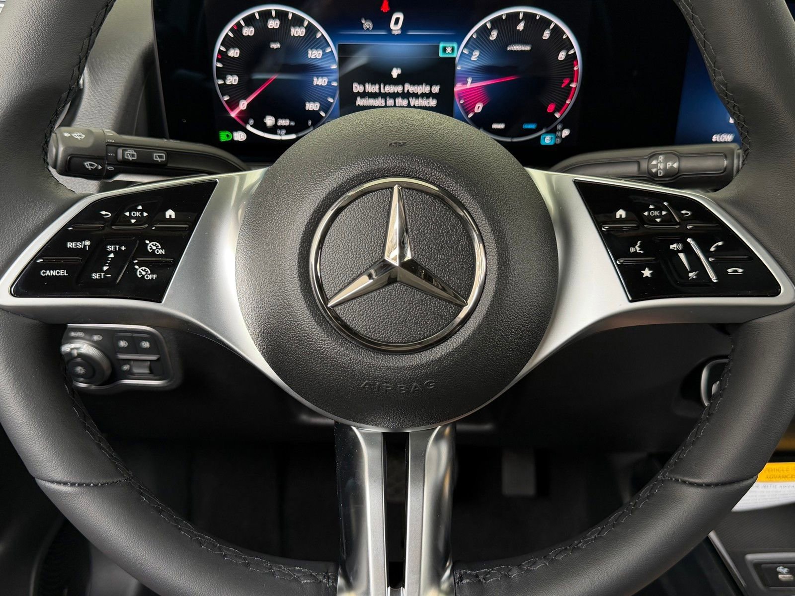 New 2026 Cirrus Silver Metallic Mercedes-Benz GLB 250 image 33