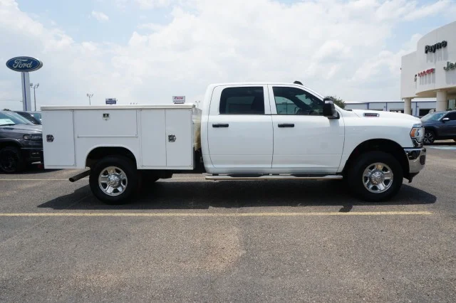 Used 2024 WHITE Ram Tradesman image 4