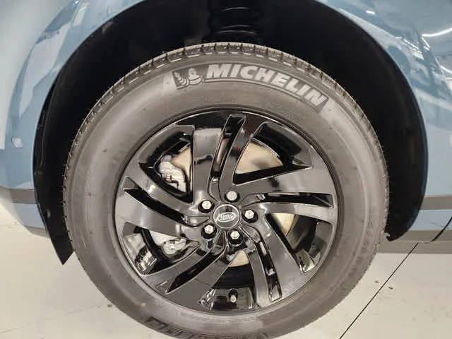 Used 2026 Tribeca Blue Metallic Land Rover Core S image 8