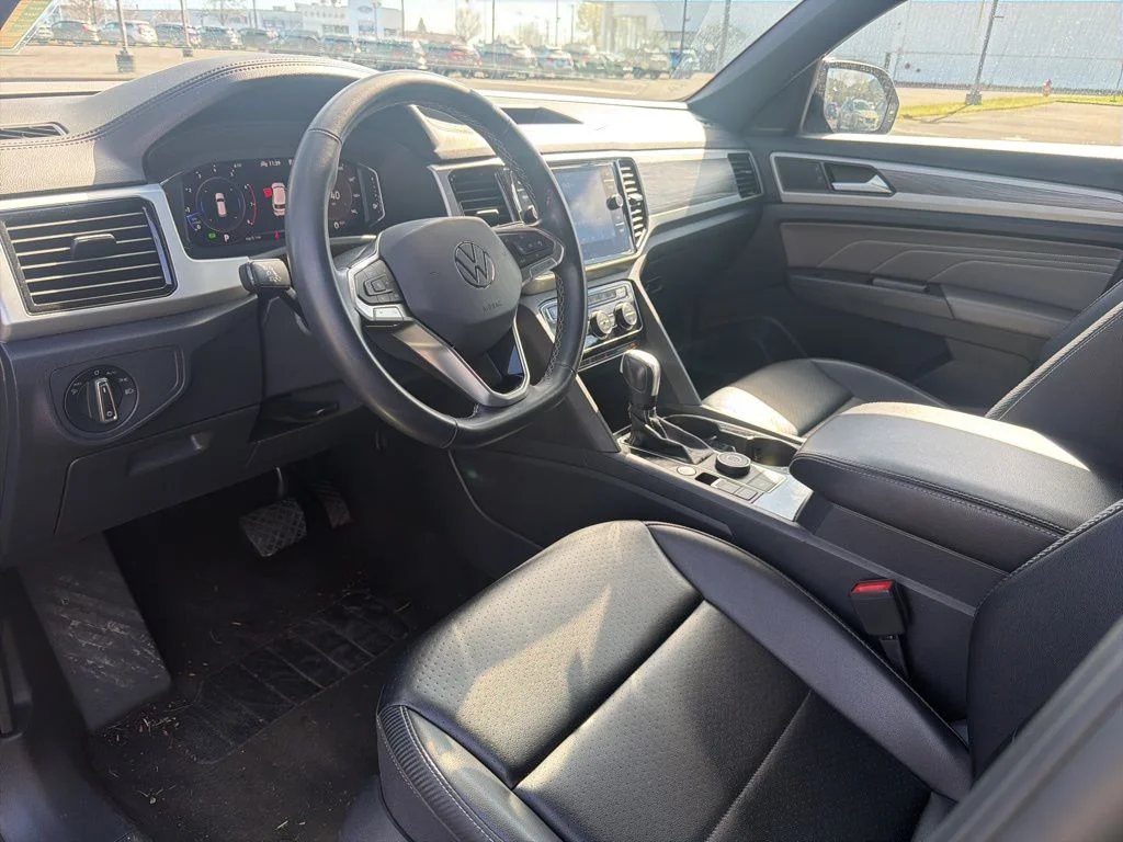 2022 Volkswagen Atlas Cross Sport SE w/Tech - Photo 14
