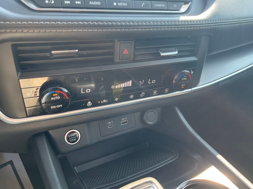 Used 2023 White Nissan SV image 19