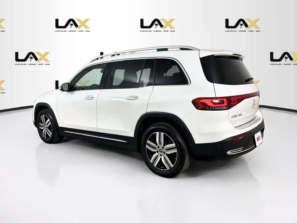 Used 2023 White Mercedes-Benz 300 image 5