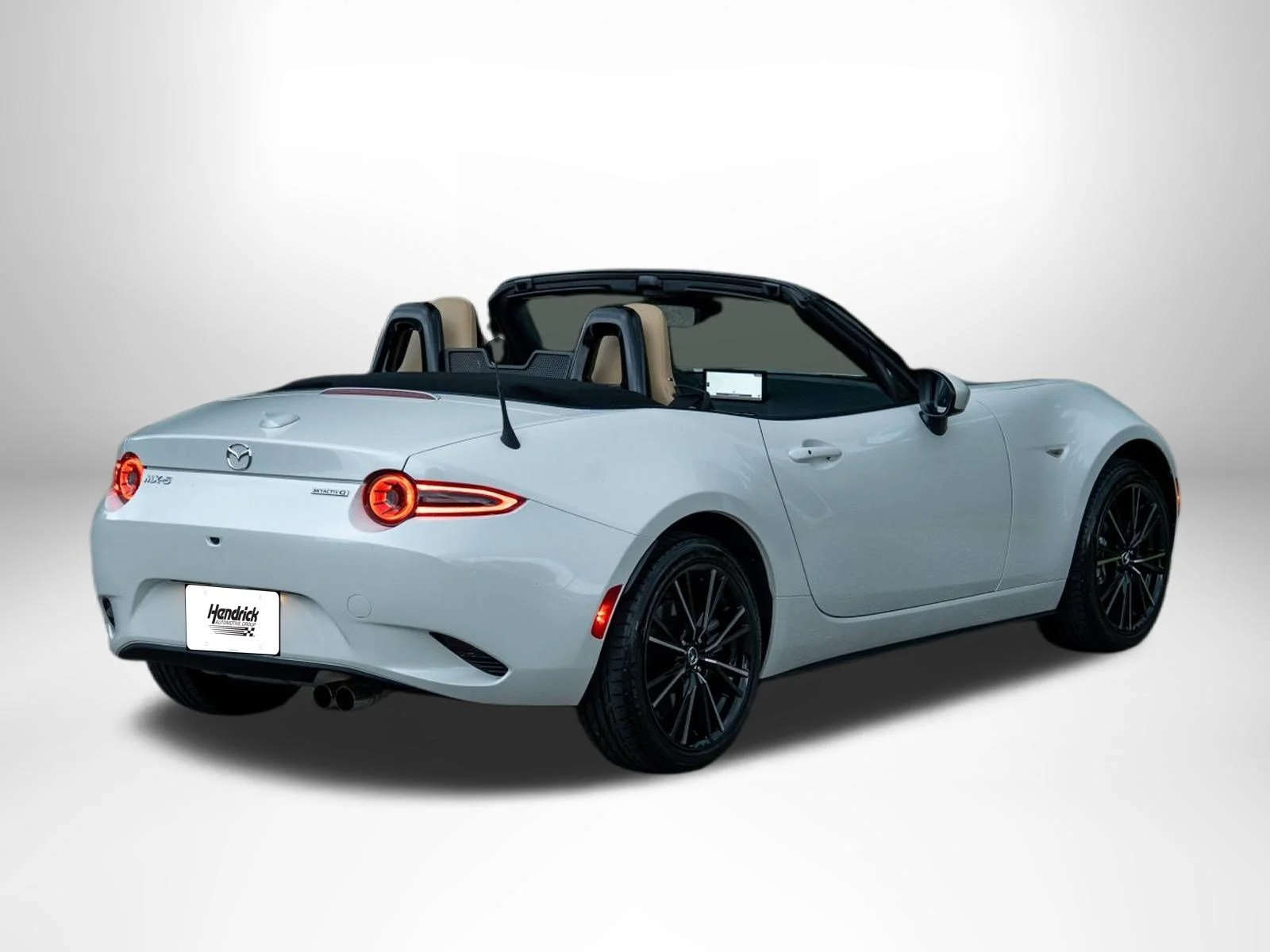 Used 2026 Snowflake White Pearl Mica Mazda Grand Touring image 9