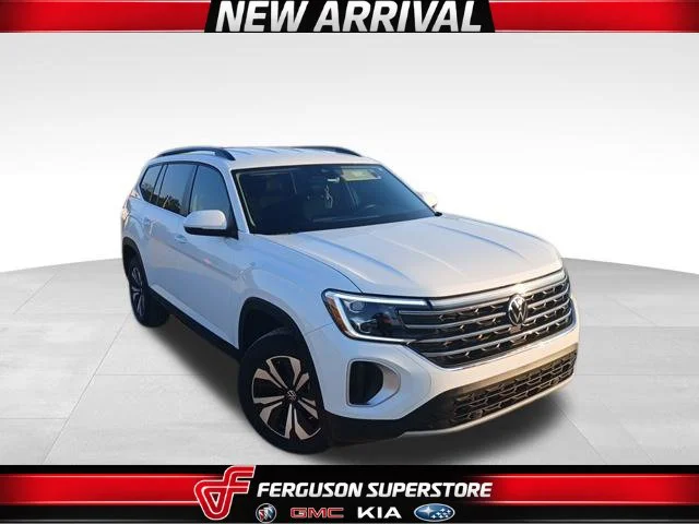 Used 2024 White Volkswagen 2.0T SE image 1