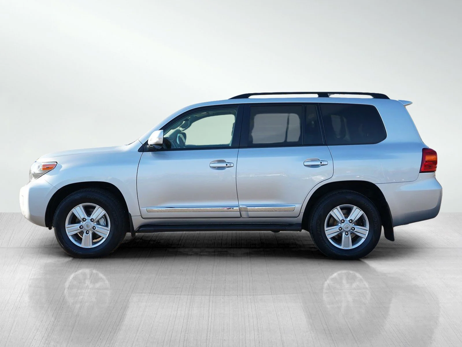 Used 2015 Toyota Land Cruiser Base with VIN JTMHY7AJ2F4031800 for sale in Wayzata, Minnesota