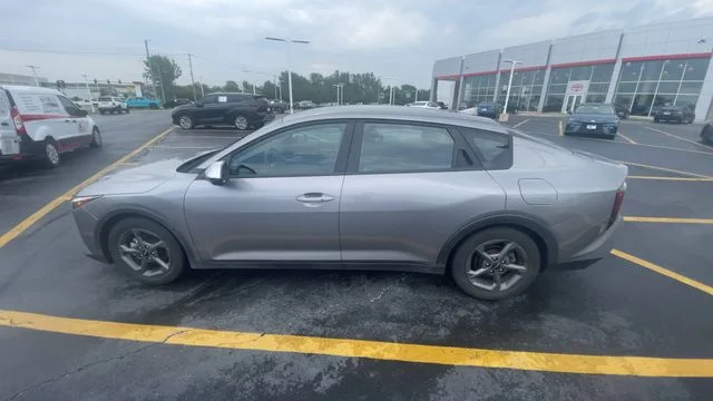 2025 Kia K4 LXS - Photo 7