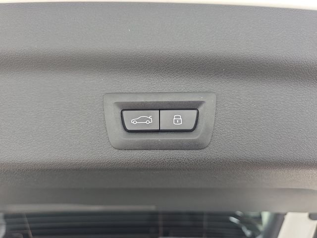 Certified Used 2026 Alpine White BMW xDrive28i image 33