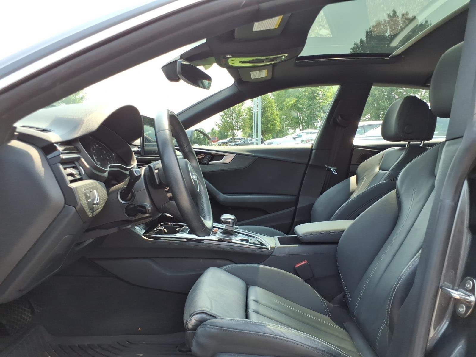 Used 2023 Daytona Gray Pearl Effect Audi S line Premium image 5