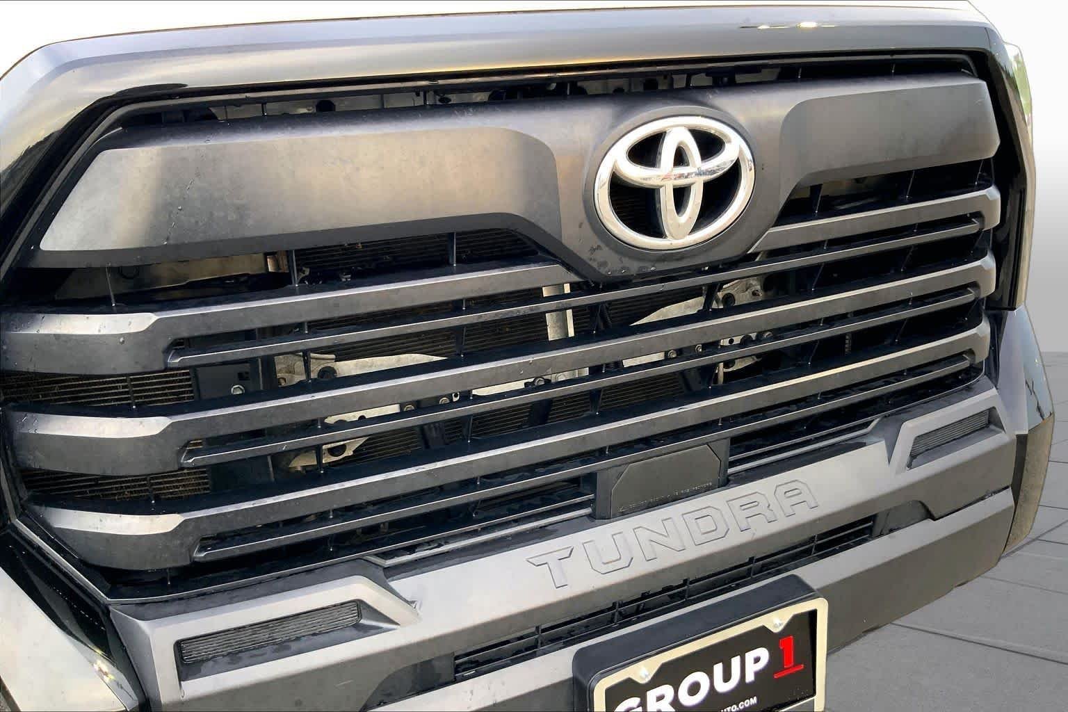 Used 2022 White Toyota SR image 29