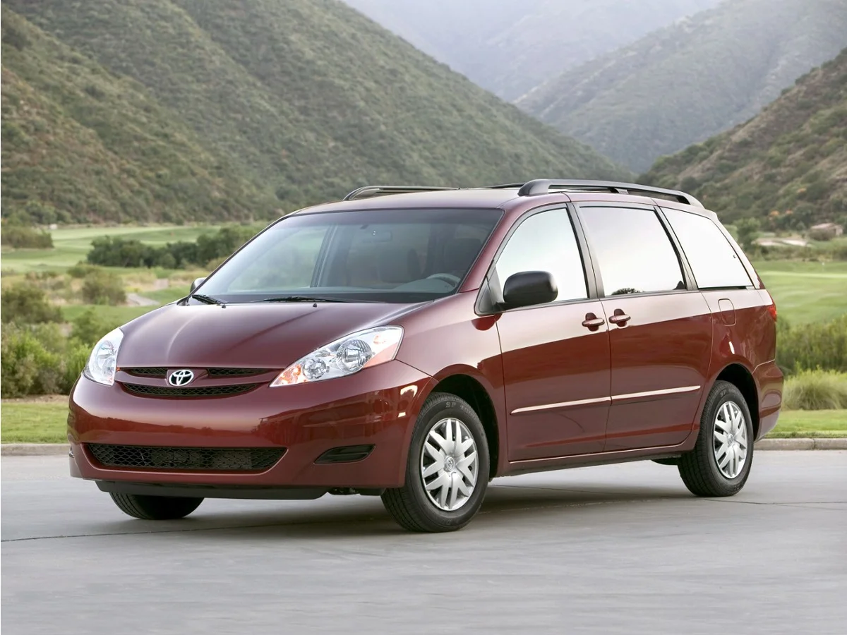 Used 2008 Black Toyota Limited image 1