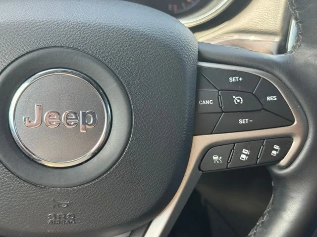 Used 2019 Blue Jeep Overland image 32