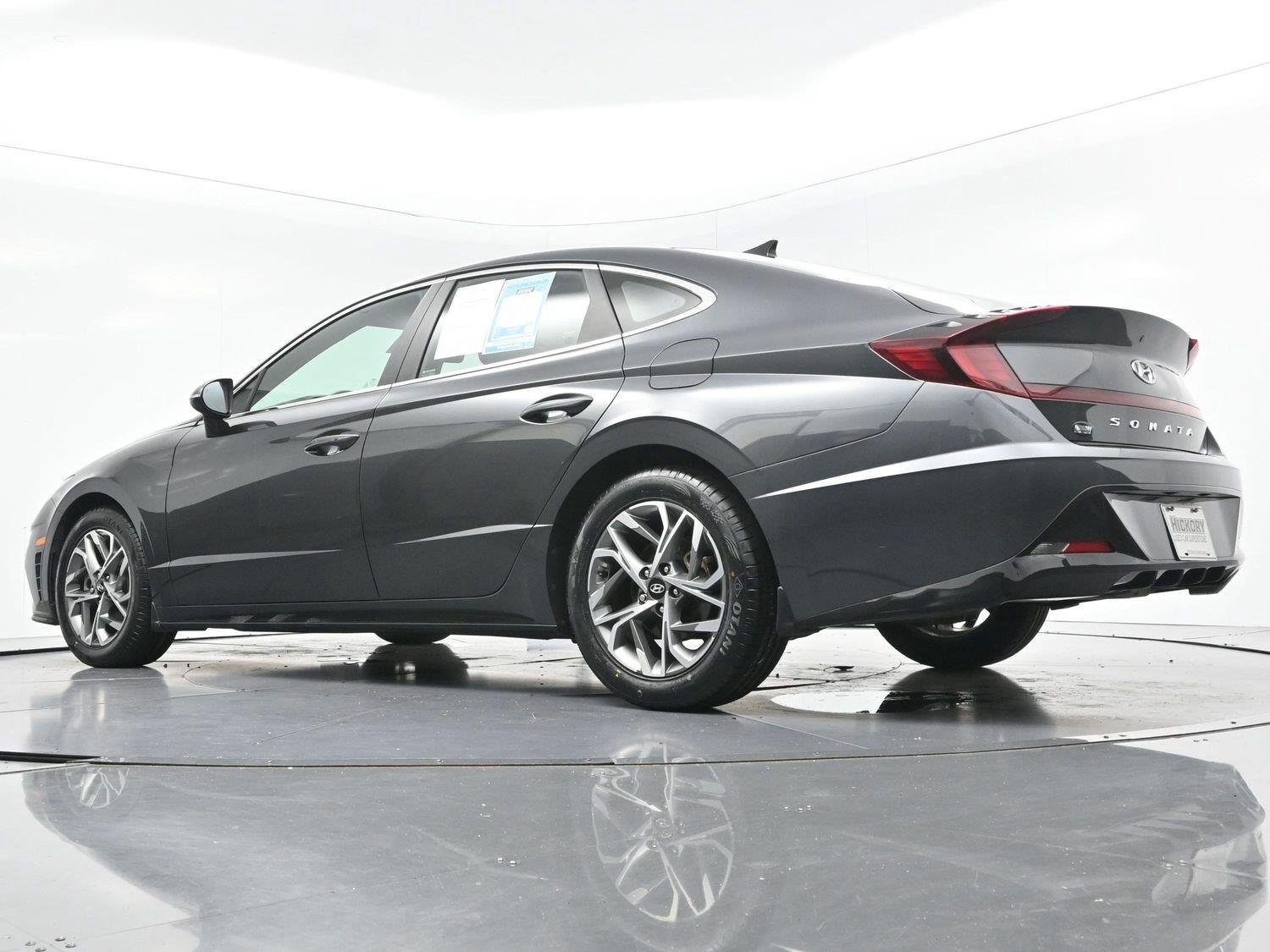 Used 2022 Portofino Gray Hyundai SEL image 41