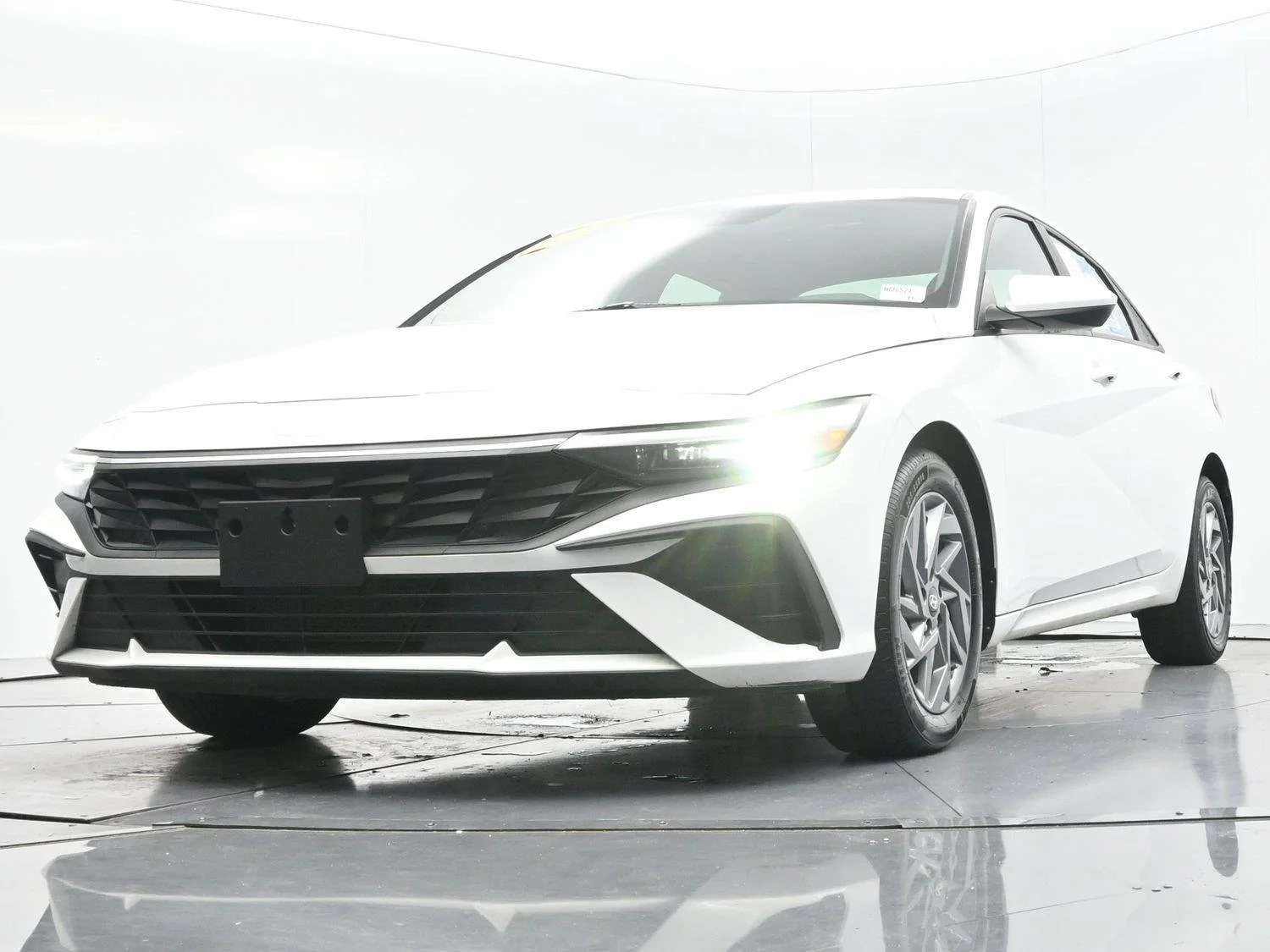 Used 2024 Serenity White Hyundai SEL image 44