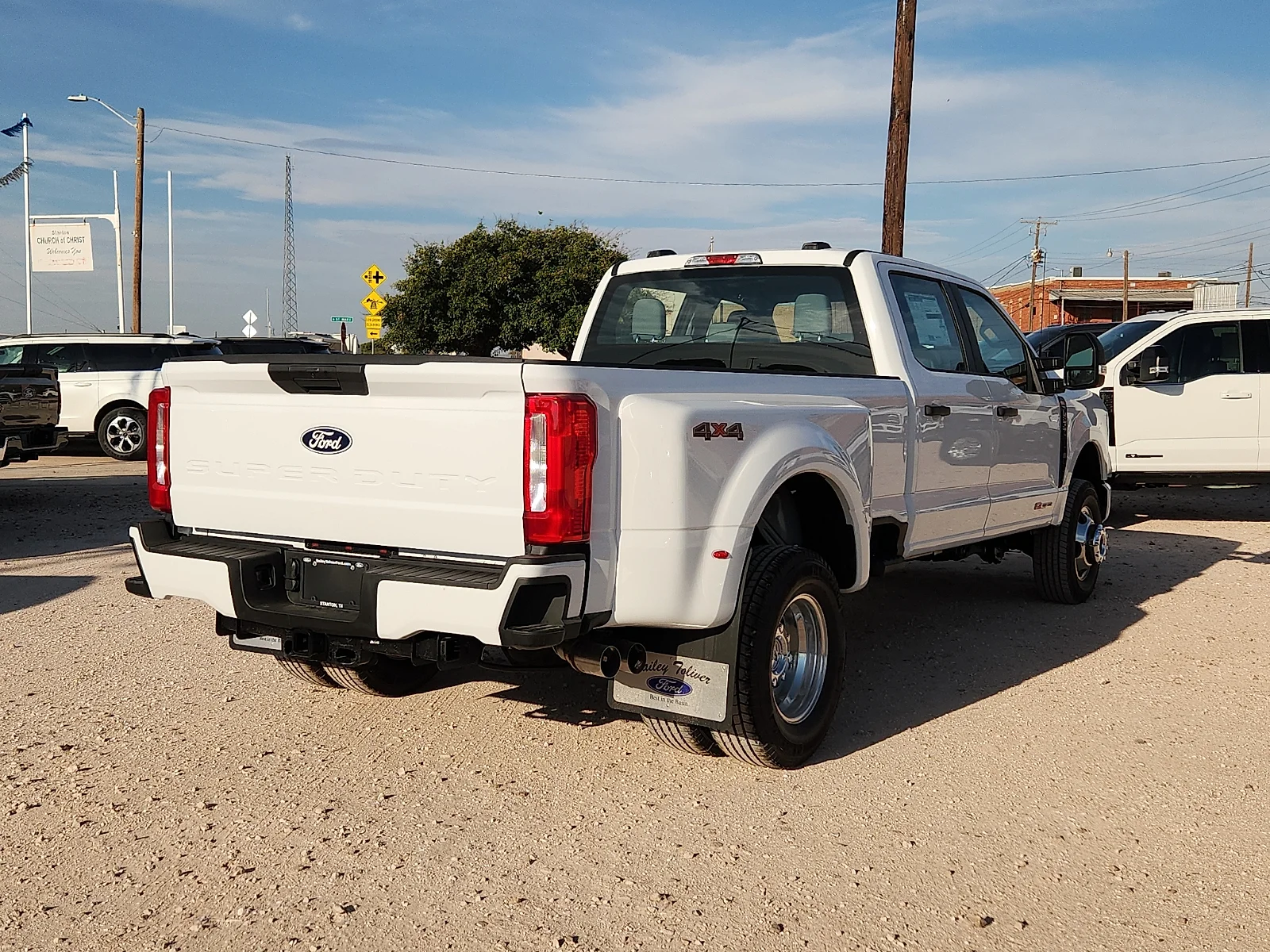 New 2027 Oxford White Ford XL image 7