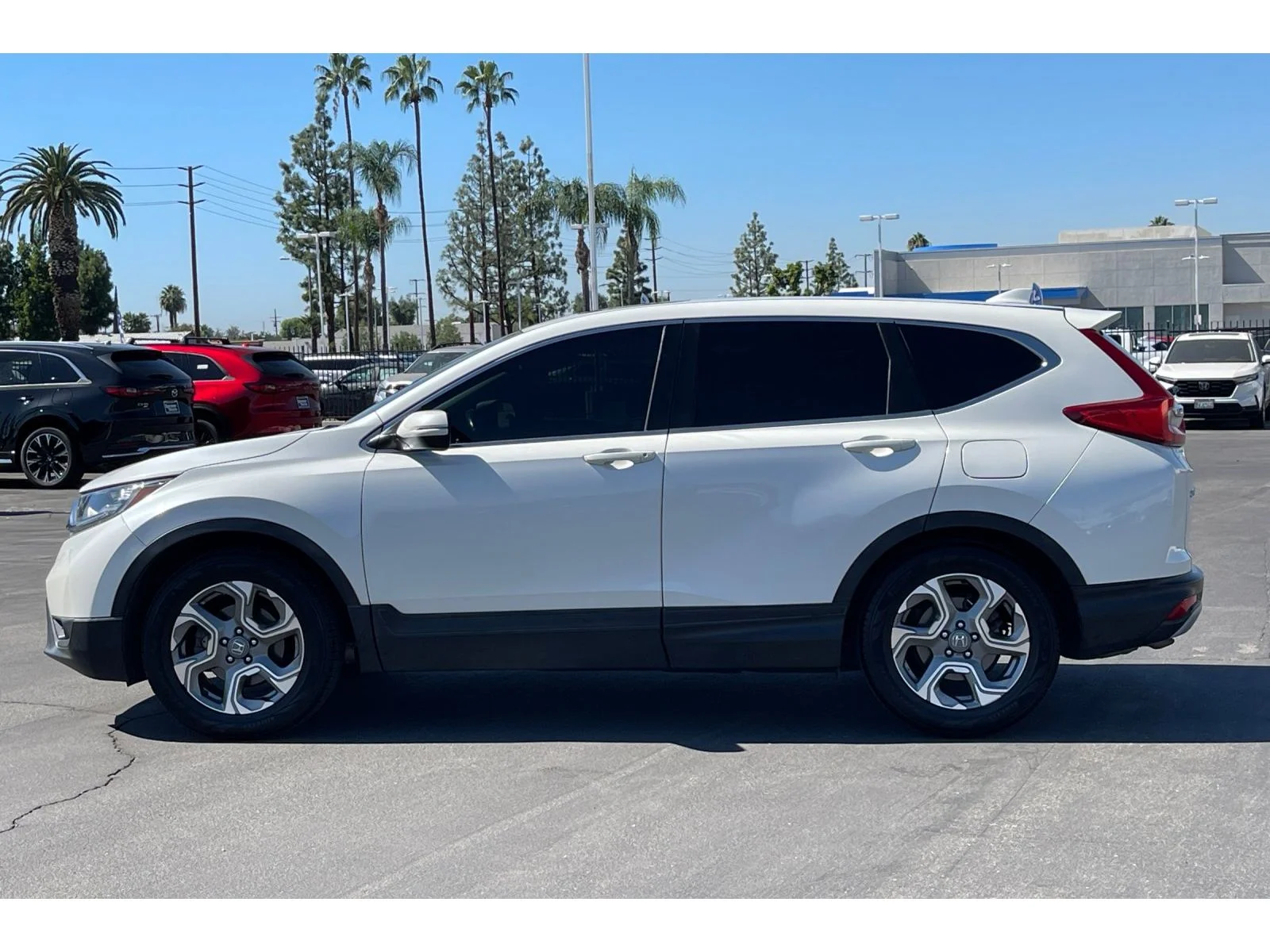 Used 2018 White Diamond Pearl Honda EX-L image 2