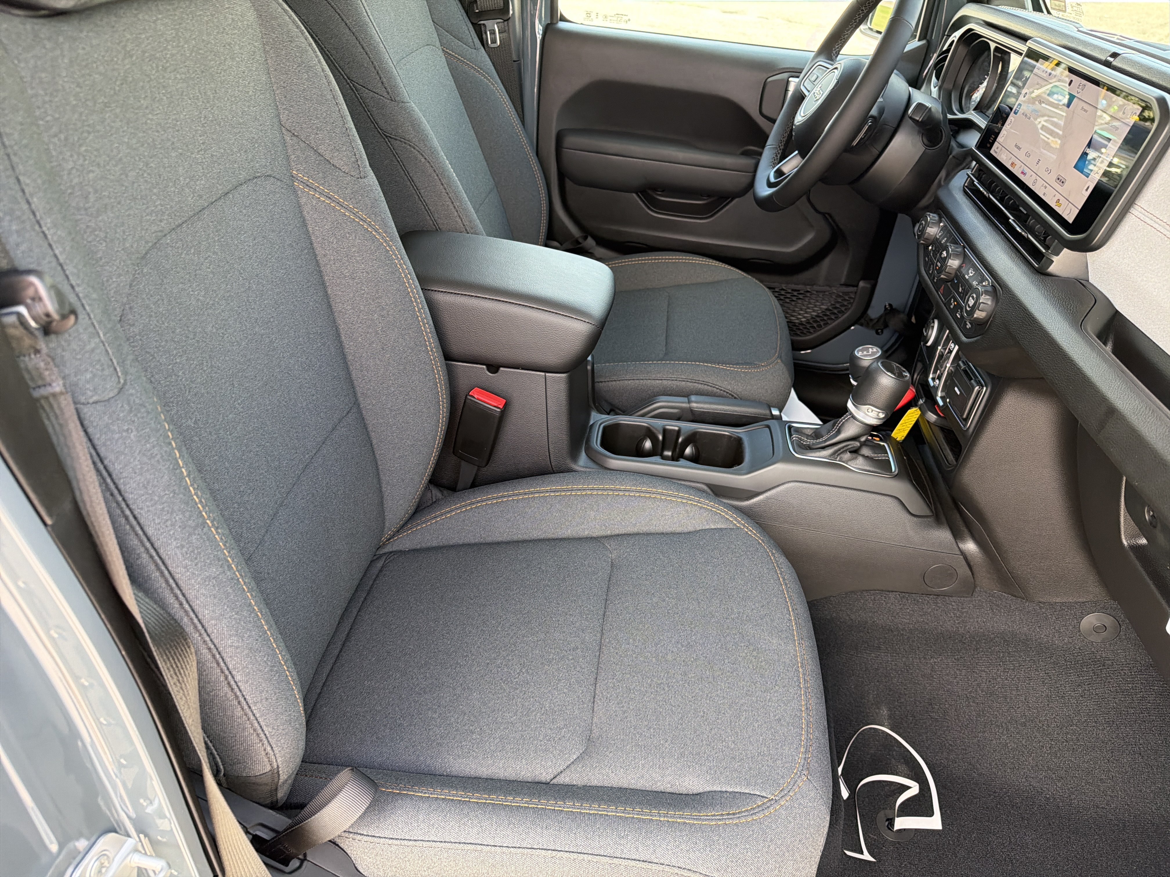 New 2026 Anvil Clearcoat Jeep Sport S image 14