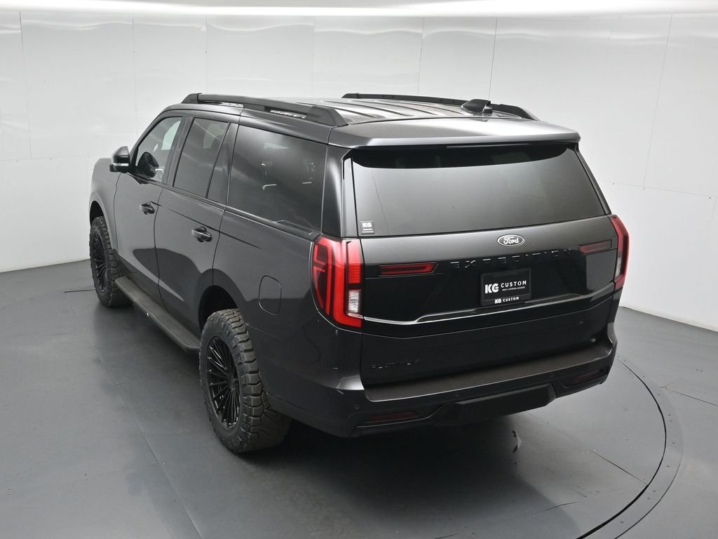 New 2026 Dark Matter Gray Metallic Ford Platinum image 39
