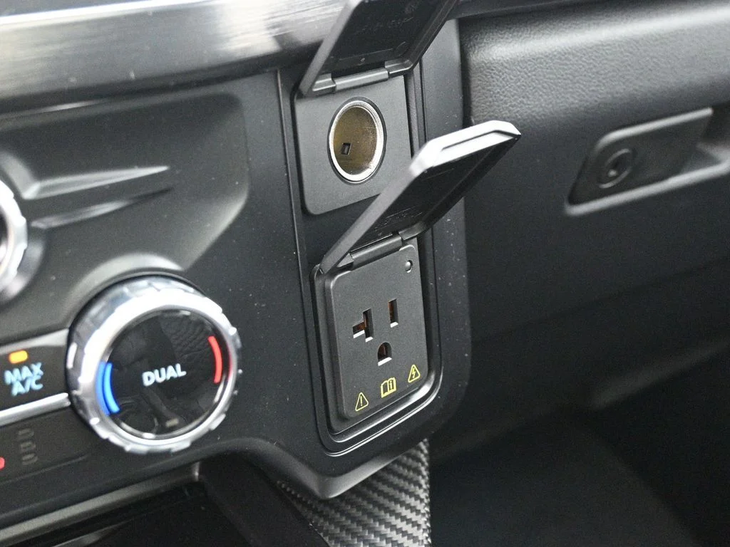 New 2026 Avalanche Ford Lariat image 18