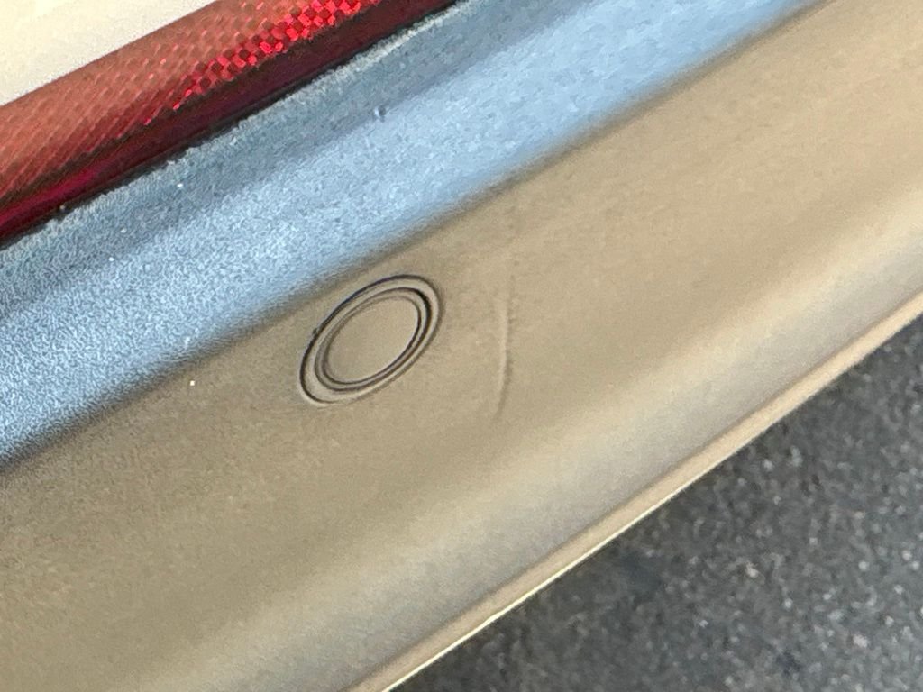 Used 2018 Silver Ford SEL image 17