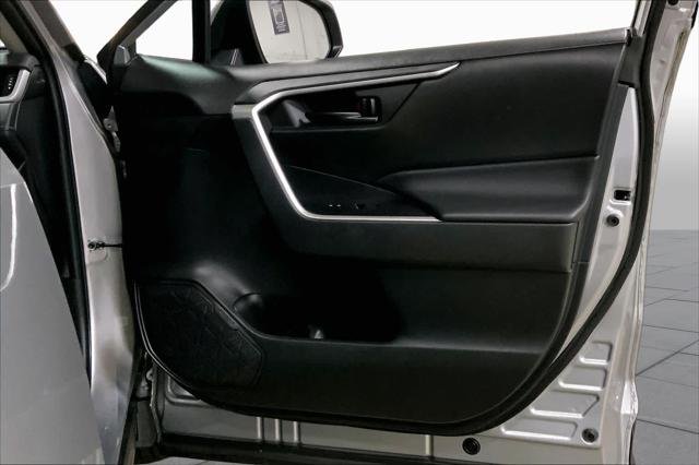 Certified Used 2023 SILVER SKY METALLIC Toyota  image 23