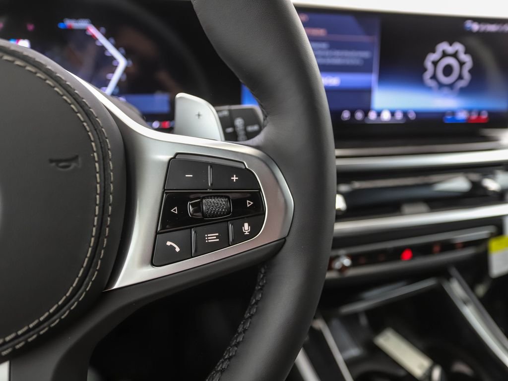 New 2026 Carbon Black Metallic BMW xDrive40i image 13
