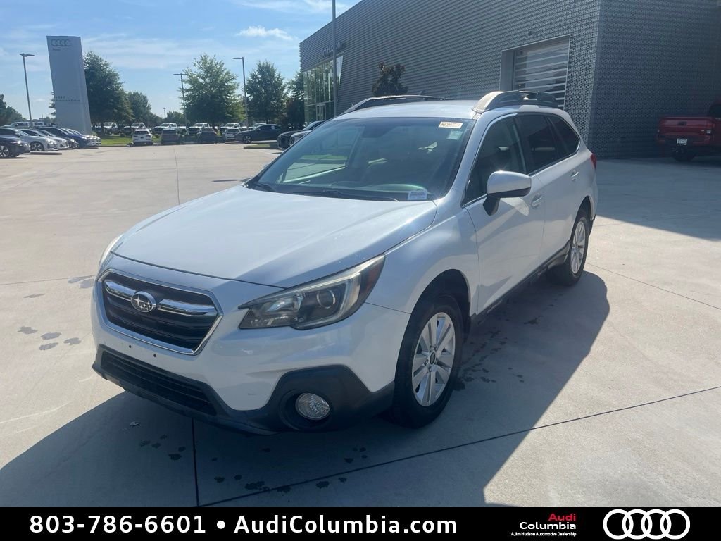 Used 2019 White Subaru 2.5i Premium image 2