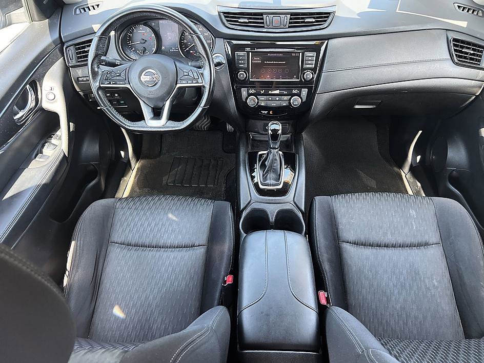 Used 2018 Caspian Blue Nissan SV image 15