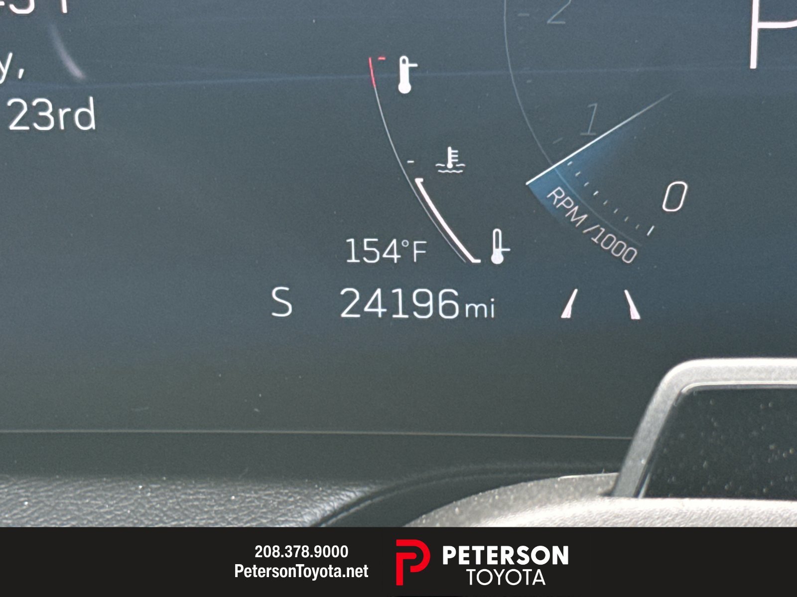 Used 2025  Cadillac Sport image 24