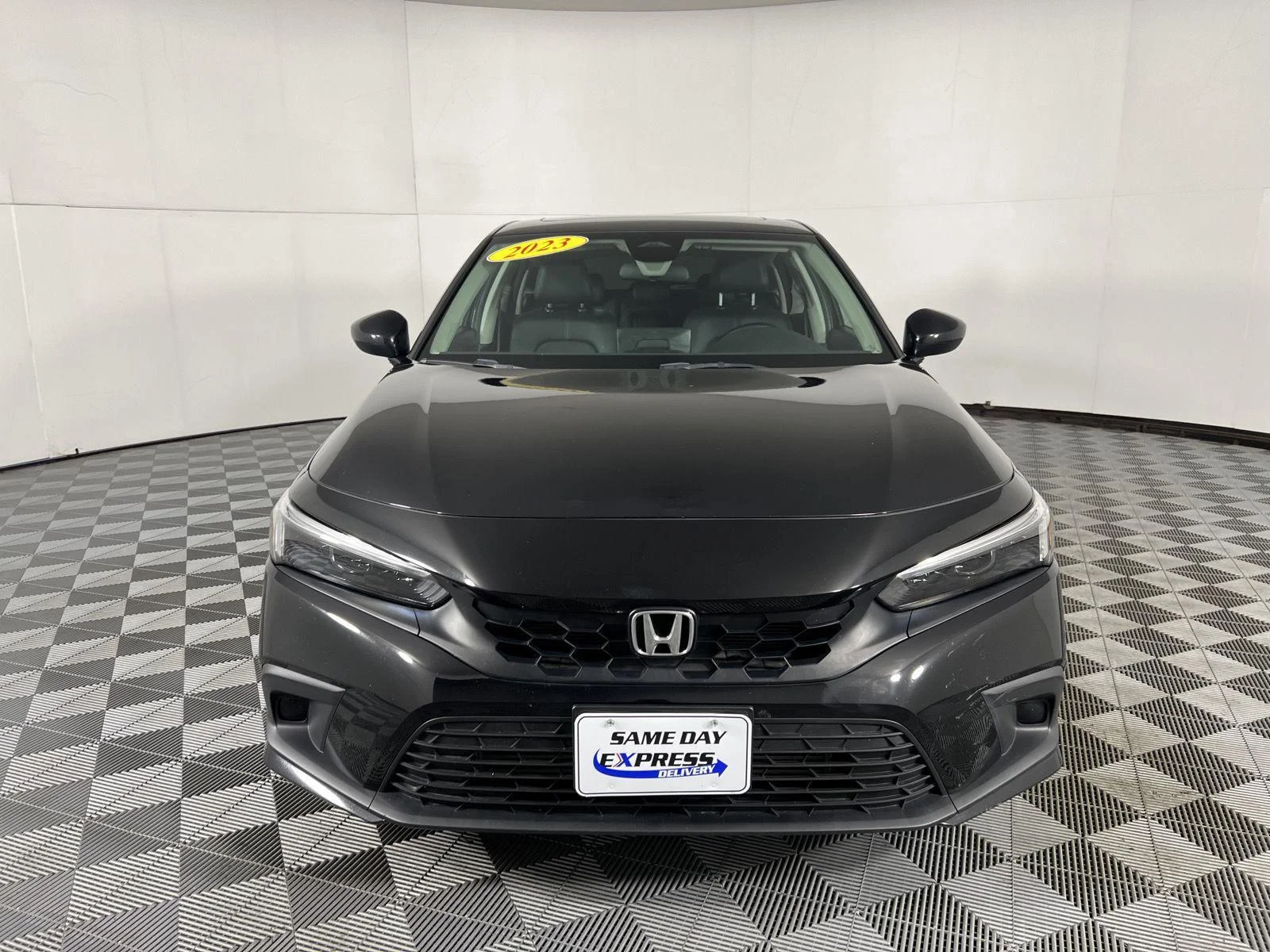 Used 2023 Crystal Black Pearl Honda EX-L image 18